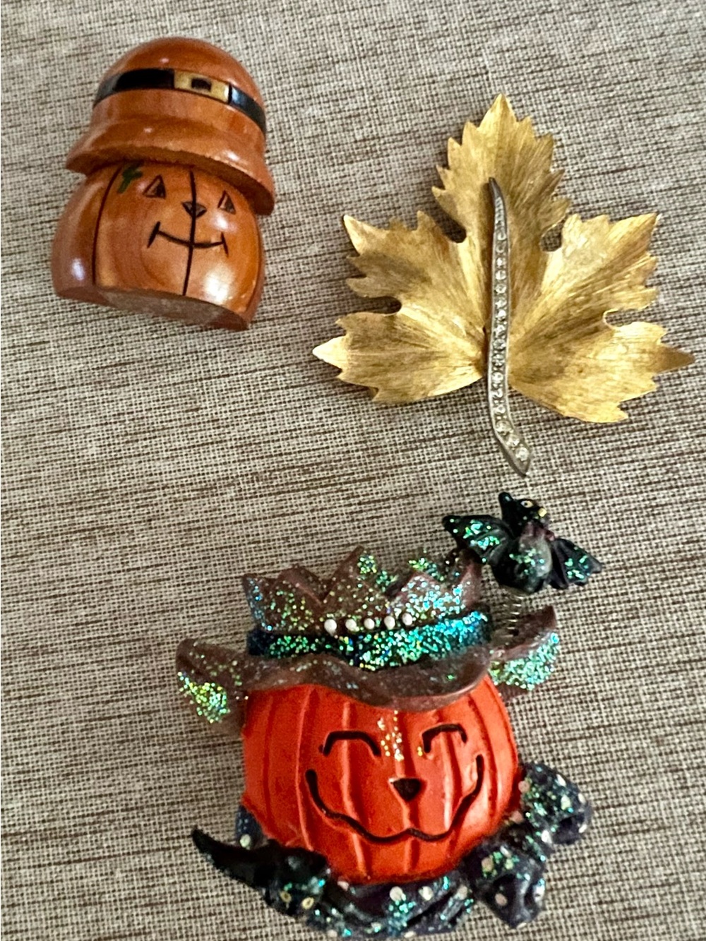 Vtg Fall Halloween Lot Brooch Pin Happy Pumpkin Jack Lantern Leaf Hat Pop Up Bat